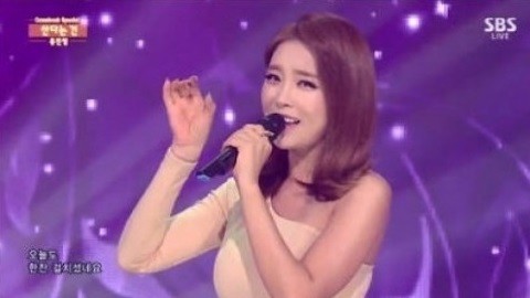 ▲ 홍진영 ⓒ인기가요 방송 화면