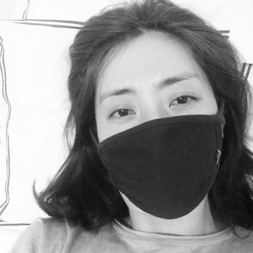 ▲ 마스크 쓴 송윤아 ⓒ송윤아 인스타그램
