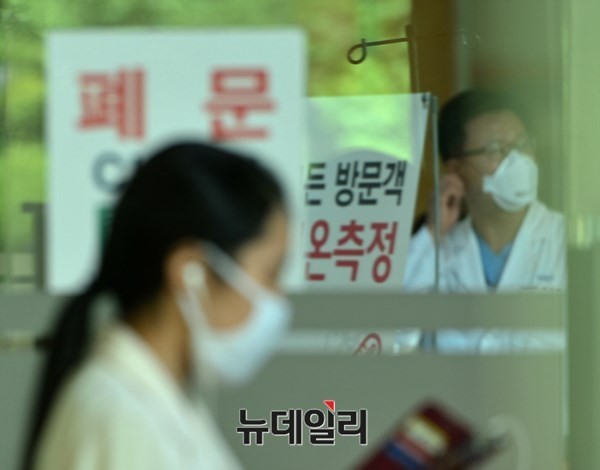 ▲ 메르스 환자와의 접촉으로 격리 조치를 받은 사람의 수가 발병 이후 처음으로 5,000여 명을 넘어섰다. ⓒ뉴데일리 정상윤 기자