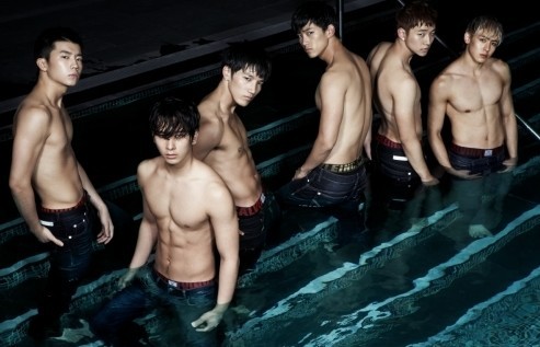 ▲ 2PMⓒ인터넷커뮤니티