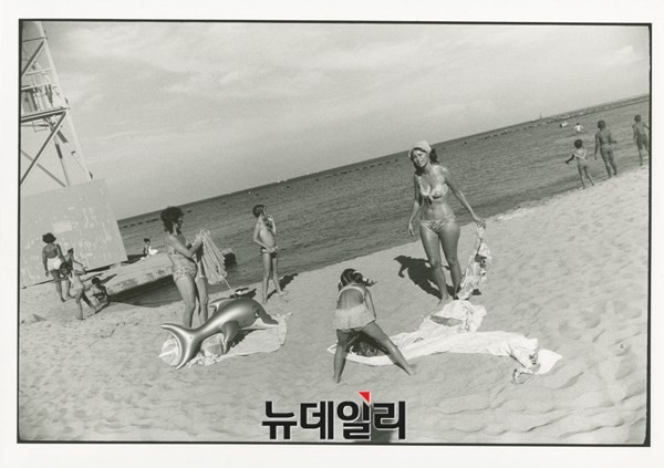 ▲ ©Garry Winogrand