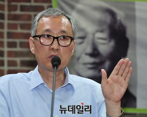 ▲ [제 52회 이승만 포럼]이 18일 오후 서울 중구 정동제일교회 아펜젤러 홀에서 열렸다. 이날 포럼은 [남침 이후 3일간 (72시간), 이승만 대통령의 행적]을 주제로 남정옥 국방부 군사편찬연구소 책임연구원이 발표자로 나섰다. ⓒ 뉴데일리 이종현 기자