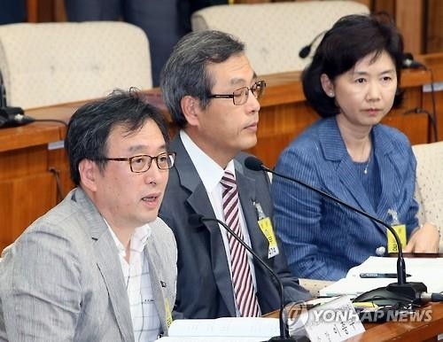 ▲ 왼쪽부터 한국-WHO 메르스 합동평가단 공동단장인 이종구 서울대 의과대학 이종욱글로벌의학센터 소장, 정해관 성균관대학교 예방의학과 교수, 지영미 질병관리본부 면역병리센터장. ⓒ연합뉴스