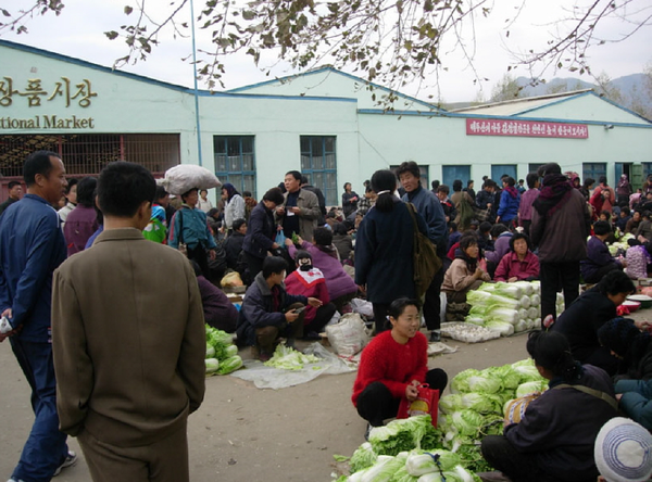 ▲ ▲ 북한 장마당 풍경. ⓒ 사진 출처 뉴포커스