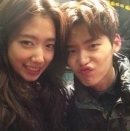 ▲ 박신혜 이종석ⓒ인터넷커뮤니티