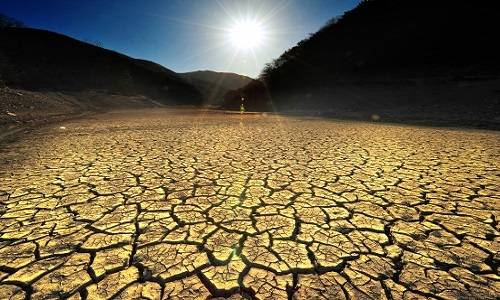 ▲ 정부가 추경 11조8000억원을 포함한 22조원 규모의 돈풀기에 나선다ⓒ