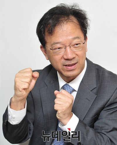 ▲ ▲양승오 박사 공판 과정에 대해 설명하고 있는 차기환 변호사. ⓒ 뉴데일리 정상윤 기자