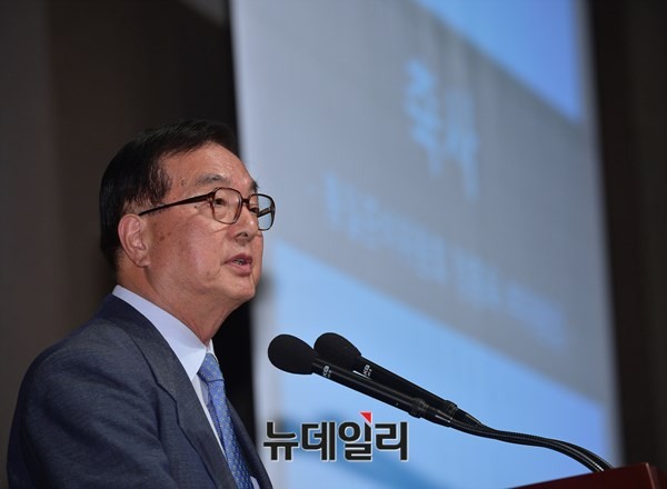 통일과 나눔 재단의 '통일나눔 펀드 출범식'에서 축사를 하는 정종욱 통일준비위 부위원장. ⓒ뉴데일리 정상윤 기자