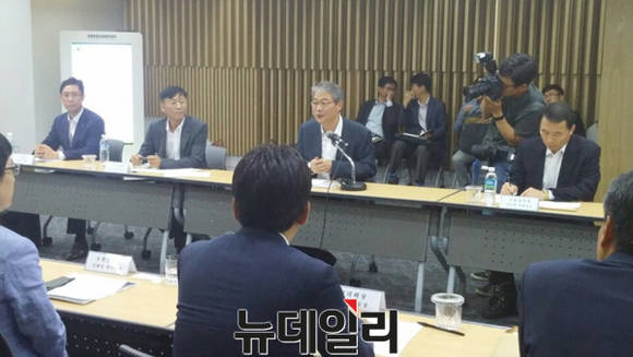 ▲ 간담회에서 발언중인 임종룡 금융위원장.ⓒ뉴데일리 DB