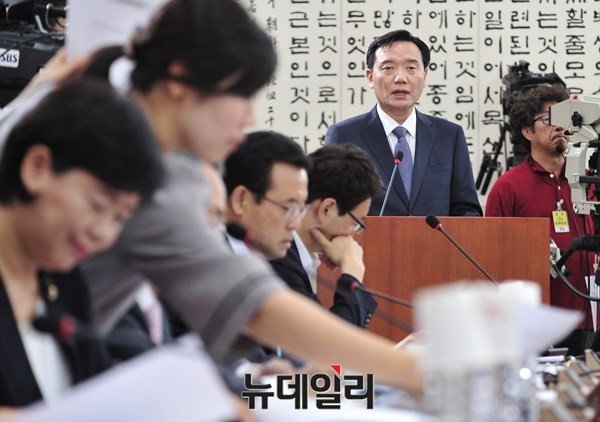 ▲ 김현웅 법무부장관 후보자가 7일 오전 서울 여의도 국회 법제사법위원회에서 열린 인사청문회에서 발언을 하고 있다. ⓒ뉴데일리 이종현 기자