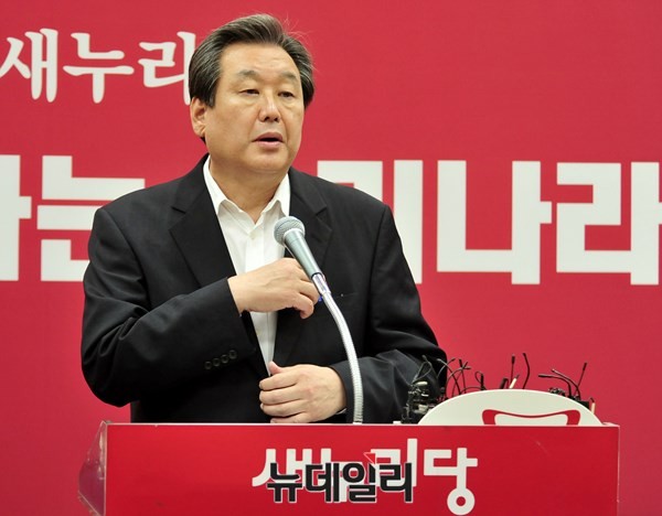 ▲ 새누리당 김무성 대표가 13일 오전 국회에서 대표취임 1주년 기자회견을 갖고 있다.ⓒ뉴데일리 이종현 기자