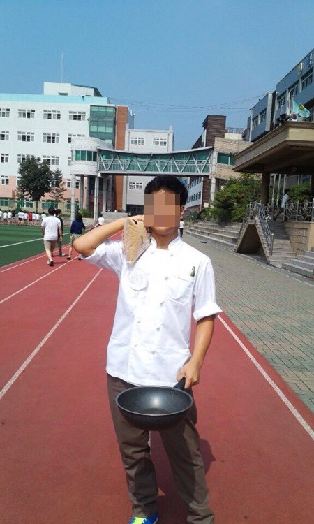 ▲ 의정부고 졸업사진 백종원 패러디 ⓒ온라인 커뮤니티