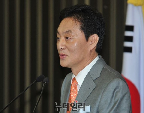 ▲ 새누리당 정두언 의원이 김무성 대표최고위원을 향해 사퇴를 요구했다. ⓒ뉴데일리 이종현 기자