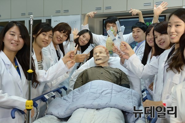 ▲ 대구보건대 간호학과 학생들.ⓒ대구보건대 제공