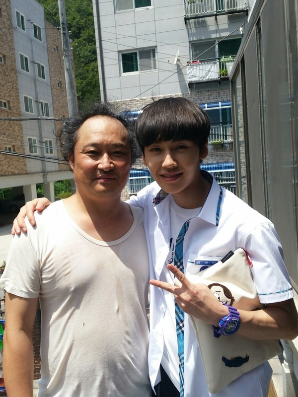 ▲ (좌) 김정석 (우) 비투비 정일훈 ⓒ 돋움엔터테인먼트 제공