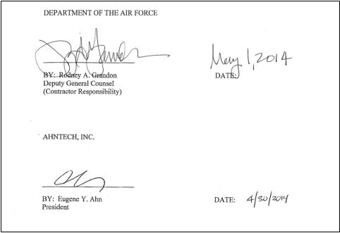 ▲ 행정협약서 12쪽, 안 박사의 아들, 안유진의 자필 서명.ⓒ하태경 의원실
