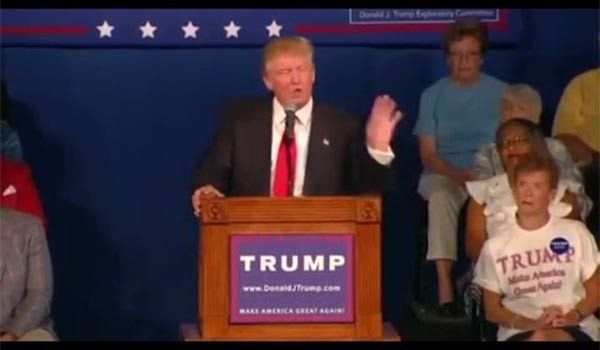 ▲ 美사우스 캐롤라이나州에서 유세를 벌이는 도널드 트럼프. 부동산 재벌인 트럼프는 美공화당 대선경선에 출마했다. ⓒ유튜브 영상 캡쳐