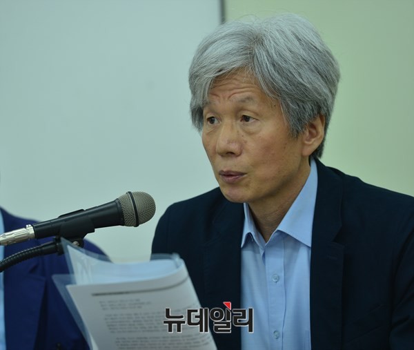 ▲ 권희영 한국학중앙연구원 교수. 권희영 교수는 "반대한민국적 역사해석으로 왜곡된 제주4.3사건은 역사적 실체와 확연한 차이를 보인다"며, "제주4.3 사건은 역사적 진실을 밝히는 방향으로 재정립돼야 한다"고 강조했다. ⓒ뉴데일리 정상윤 기자