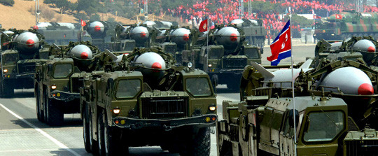 ▲ 노동신문에 실린 북한군의 방사포 차량 행렬 사진. ⓒ조선일보 DB