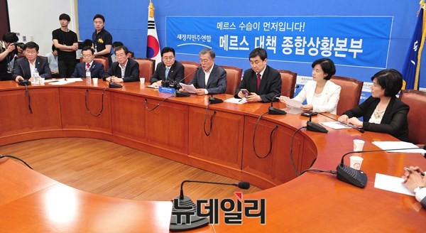 ▲ 새정치민주연합이 여야 2+2 회동의 합의사항인 만성적인 세수 결손 방지 대책으로 법인세 인상을 주장했다. 이에 대해 새누리당은 엑셀과 브레이크를 같이 밟는 격이라며 반대하고 있다. ⓒ뉴데일리 이종현 기자