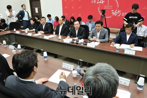 ▲ 새누리당이 노동시장선진화특별위원회를 구성하고 28일 첫 회의를 시작했다. ⓒ뉴데일리 이종현 기자