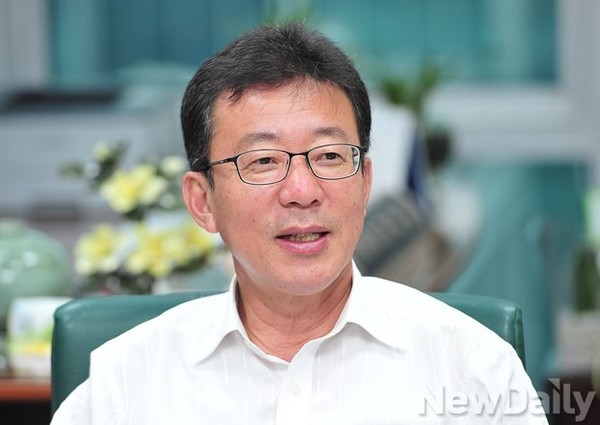 새누리당 홍철호 의원이 7.30 보궐선거 1주년을 맞아 소감을 밝혔다. ⓒ뉴데일리 정재훈 기자
