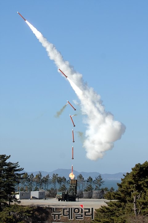 ▲ 천궁이 유도탄을 발사하고 모습. ⓒ방사청