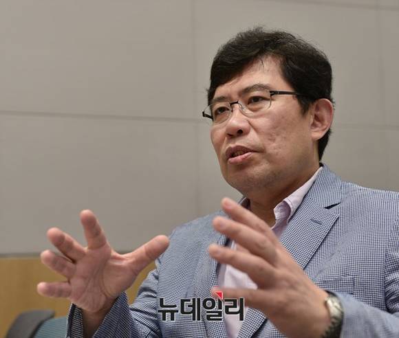 ▲ 윤창현 서울시립대학교 교수·前한국금융연구원장 ⓒ뉴데일리경제 정상윤 기자