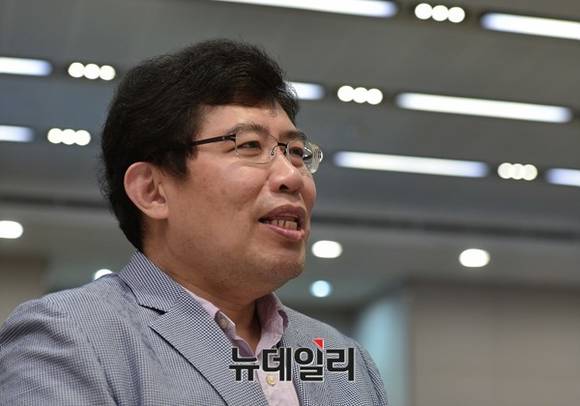 ▲ 윤창현 서울시립대학교 교수·前한국금융연구원장 ⓒ뉴데일리경제 정상윤 기자