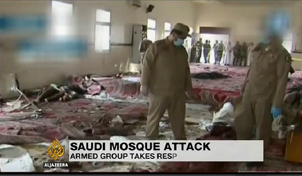 테러조직 ISIS를 추종하는 조직이 자살폭탄테러를 저지른 현장. ⓒ카타르 위성방송 '알 자지라' 보도화면 캡쳐.