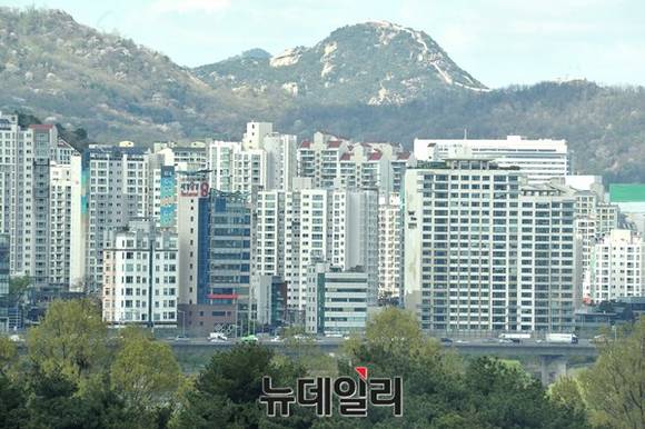 ▲ 8월 둘째 주 전국 6개 사업장에서 2939가구가 공급된다. 사진은 서울 아파트 모습.ⓒ뉴데일리