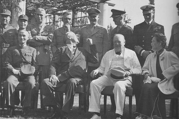 ▲ 2차 세계대전이 끝나갈 무렵 카이로 회담의 모습. 어디에도 中공산당을 이끌던 모택동은 보이지 않는다. ⓒ위키피디아 공개사진