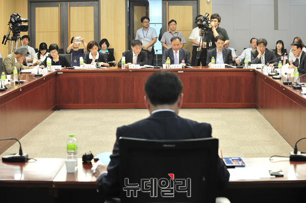 ▲ 선거구획정위원회가 주최한 공청회가 11일 의원회관 제2세미나실에서 열렸다. ⓒ뉴데일리 이종현 기자