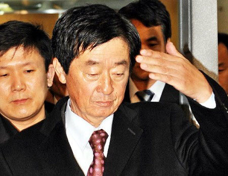 ▲ 성완종 전 경남기업 회장에 대한 참여정부의 두 차례 특별사면 배후에 노무현 전 대통령의 친형인 건평씨가 있었던 것으로 검찰 조사결과 드러났다. ⓒ조선일보 DB