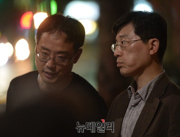 ▲ 양승오 박사(사진 오른쪽)와 이야기를 나누고 있는 변희재 인터넷미디어협회 회장(사진 왼쪽). ⓒ 뉴데일리 정상윤 사진기자