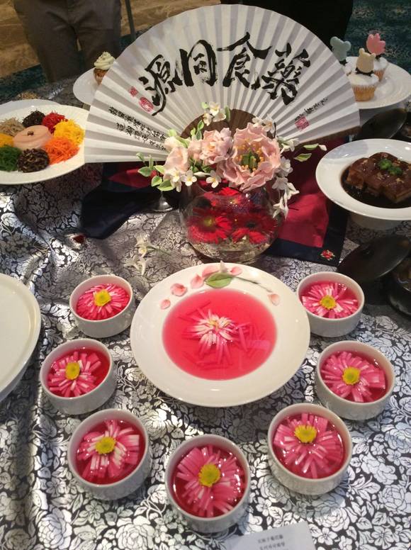 ▲ 제11회 국제미식양생대회(왼 문원식 류재희 손미숙 양승 문정희 황지희 김우석)ⓒ