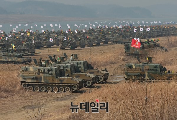 ▲ 사격훈련에 나선 우리군 화력장비들의 모습.(사진은 해당기사와 상관없음) ⓒ뉴데일리 정상윤 기자