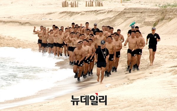 ▲ 해상침투훈련에 참가한 특전사 모습. ⓒ국방부