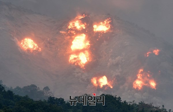 ▲ 2015 통합화력 격멸훈련 모습. ⓒ뉴데일리 정상윤 기자