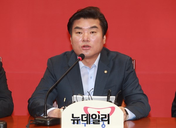 ▲ 새누리당 원유철 원내대표가 