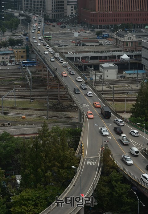 ▲ 서울역 고가도로. ⓒ 뉴데일리 정상윤 기자