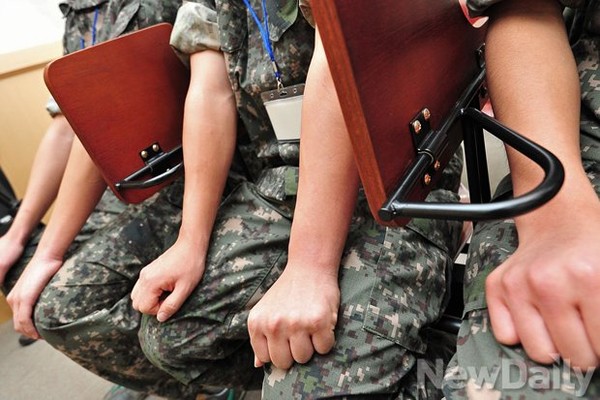 ▲ 군사 재판을 기다리고 있는 장병들 모습.(자료사진) ⓒ뉴데일리DB