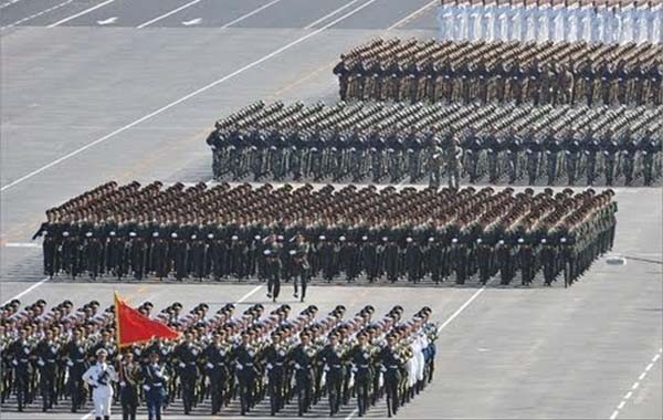 ▲ 2013년 열린 中공산당 인민해방군 열병식 장면. ⓒ유튜브 공개영상 캡쳐