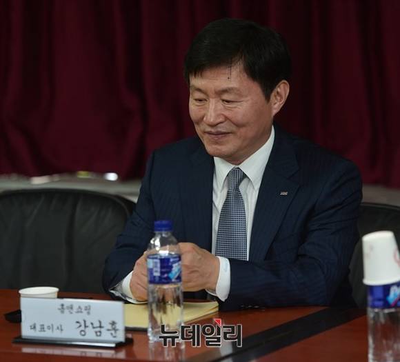 ▲ 지난 1일 공정거래위원회 간담회에 참석한 강남훈 홈앤쇼핑 대표. 홈앤쇼핑은 설립 취지를 몰각하고 중소기업을 대상으로 불공정행위를 저질렀다.ⓒ뉴데일리