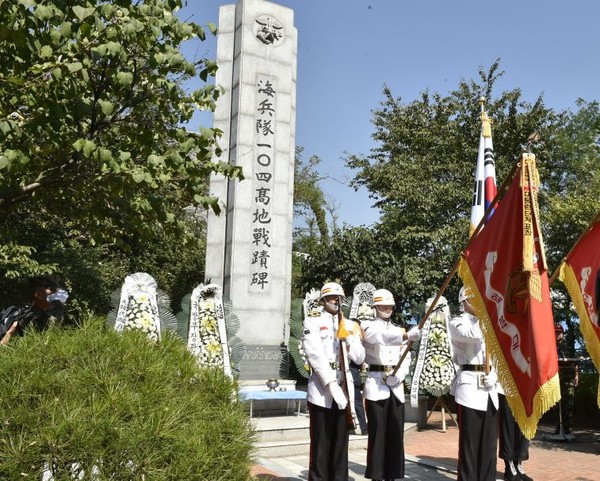 ▲ 19일, 서대문구 연희동 ‘104고지 전적비’에서 개최된 서울수복 기념행사모습.ⓒ해병대