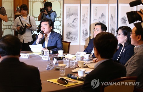 ▲ 20일 당정청 정책조정협의회에서 새누리당 원유철 원내대표가 모두발언하고 있다. ⓒ연합뉴스