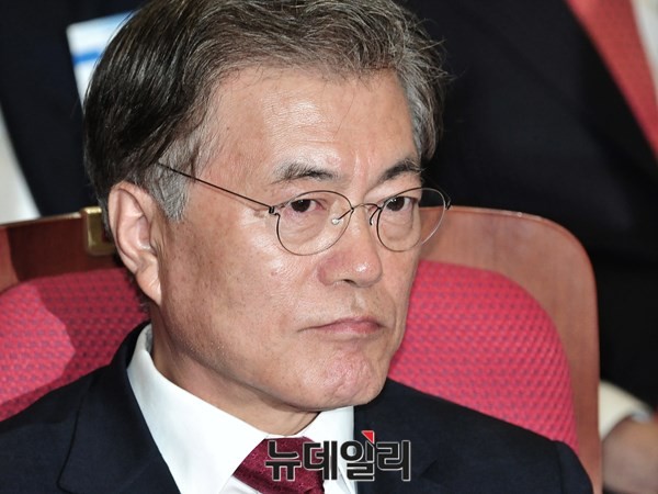 ▲ 새정치연합 문재인 대표는 지난 9일 '재신임'카드를 꺼내 당 내 갈등 문제를 추석 전에 봉합하고자 했다. ⓒ뉴데일리 이종현 기자