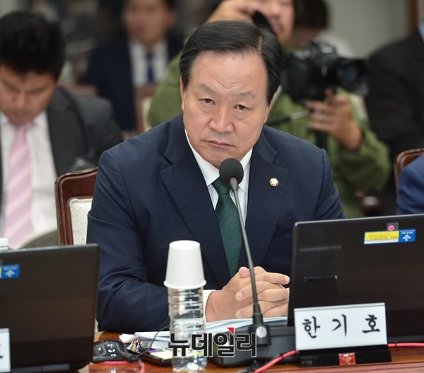 ▲ 국회 국방위 소속 새누리당 한기호 의원. ⓒ뉴데일리 정상윤 기자