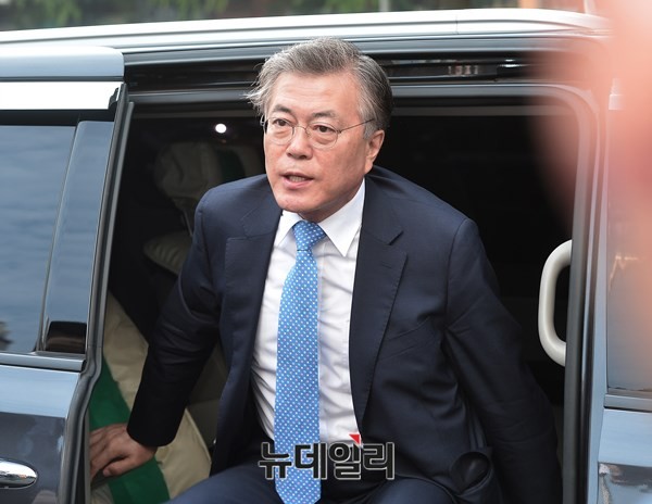 ▲ 새정치민주연합 문재인 대표가 총선 이후 내년 20대 총선 출마 여부를 밝힐 것으로 알려져 관심이 쏠린다. ⓒ뉴데일리 정상윤 기자