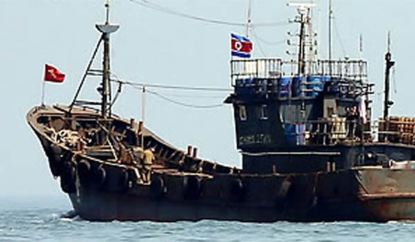 ▲ 북한 어선은 낡고 작아 원양작업을 하기에는 부적절하다. ⓒMBC 북한 어선관련 보도화면 캡쳐